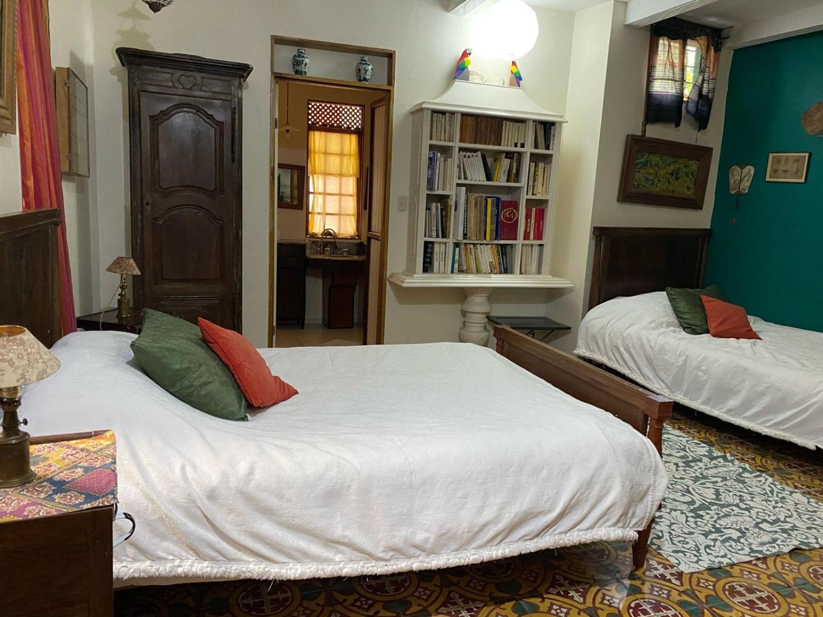 Hacienda Monteclaro Hotel ตูร์เรียลบา ภายนอก รูปภาพ